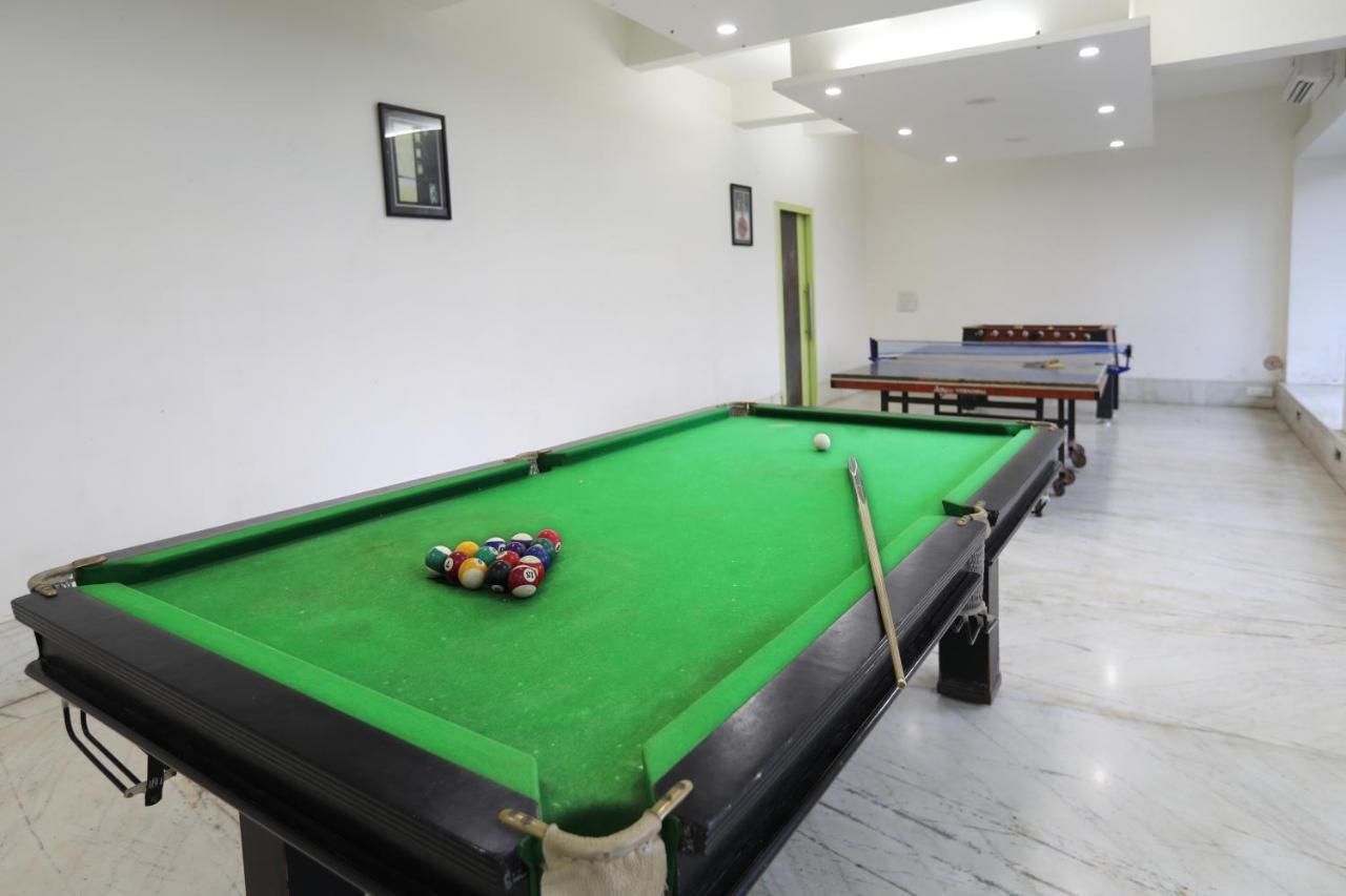 Hotel Aristro Lonavala Εξωτερικό φωτογραφία