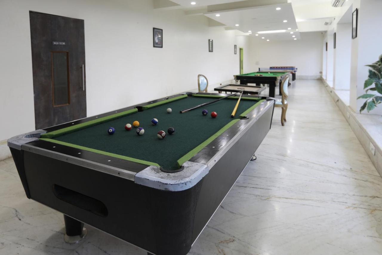 Hotel Aristro Lonavala Εξωτερικό φωτογραφία