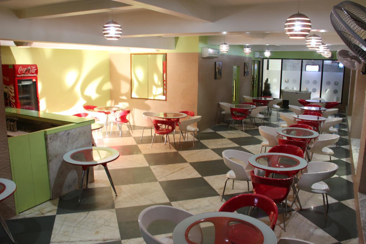 Hotel Aristro Lonavala Εξωτερικό φωτογραφία