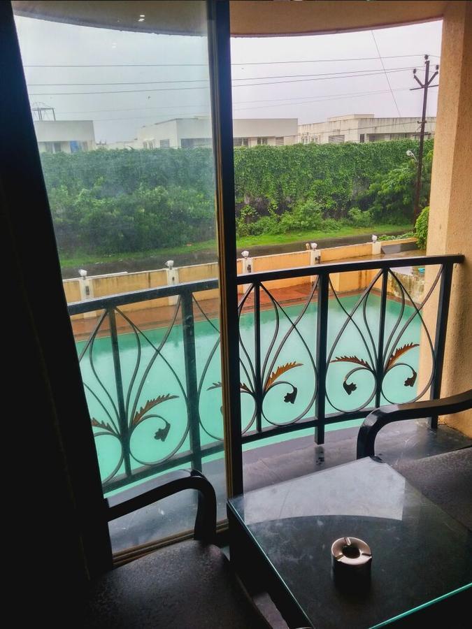 Hotel Aristro Lonavala Εξωτερικό φωτογραφία